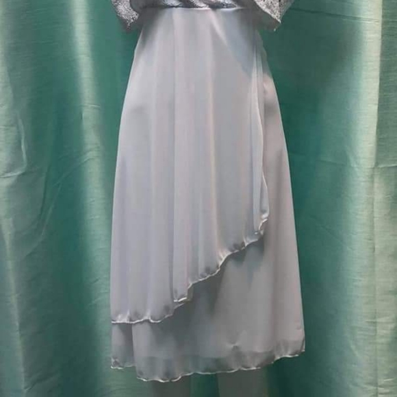 Beautiful White dress with bolero.. new - Picture 2 of 2